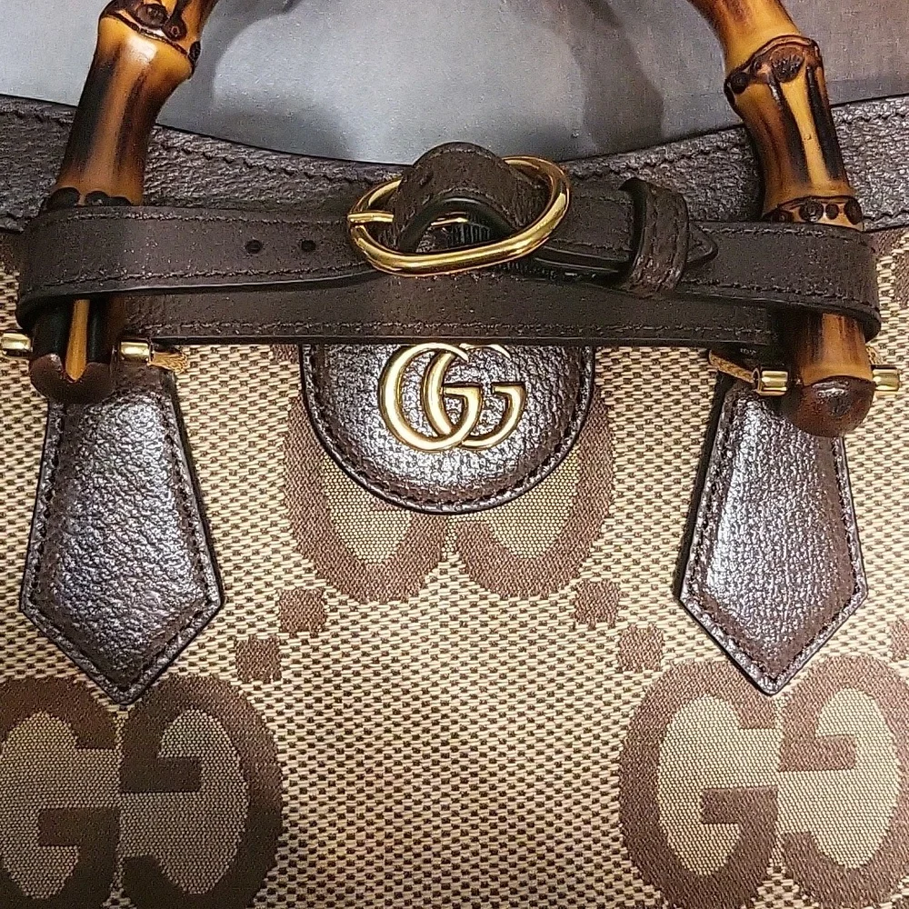 Gucci Diana NM Bamboo Handle Tote Jumbo GG Canvas Medium Brown - Picture 9 of 12